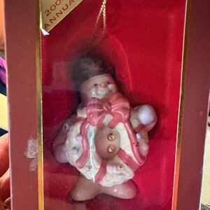 Lenox 2008 Annual Snowman Ornament Decorating for Christmas Wreath Collectible